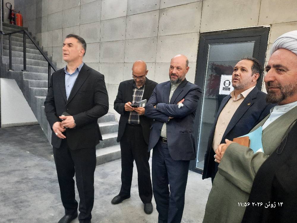 تقدیر از ۲ شرکت دارویی شهرک برکت به دلیل تعدیل نیرو نداشتن در ایام جنگ