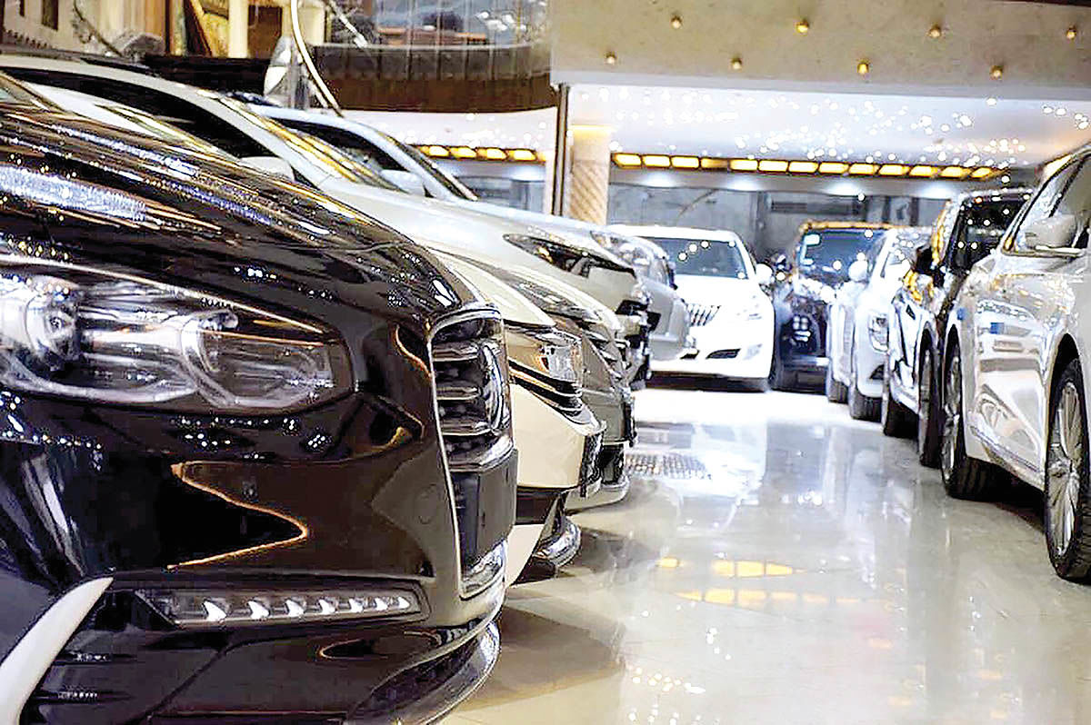 واردات خودروهای لوکس با دستور رئیس‌جمهور متوقف شد