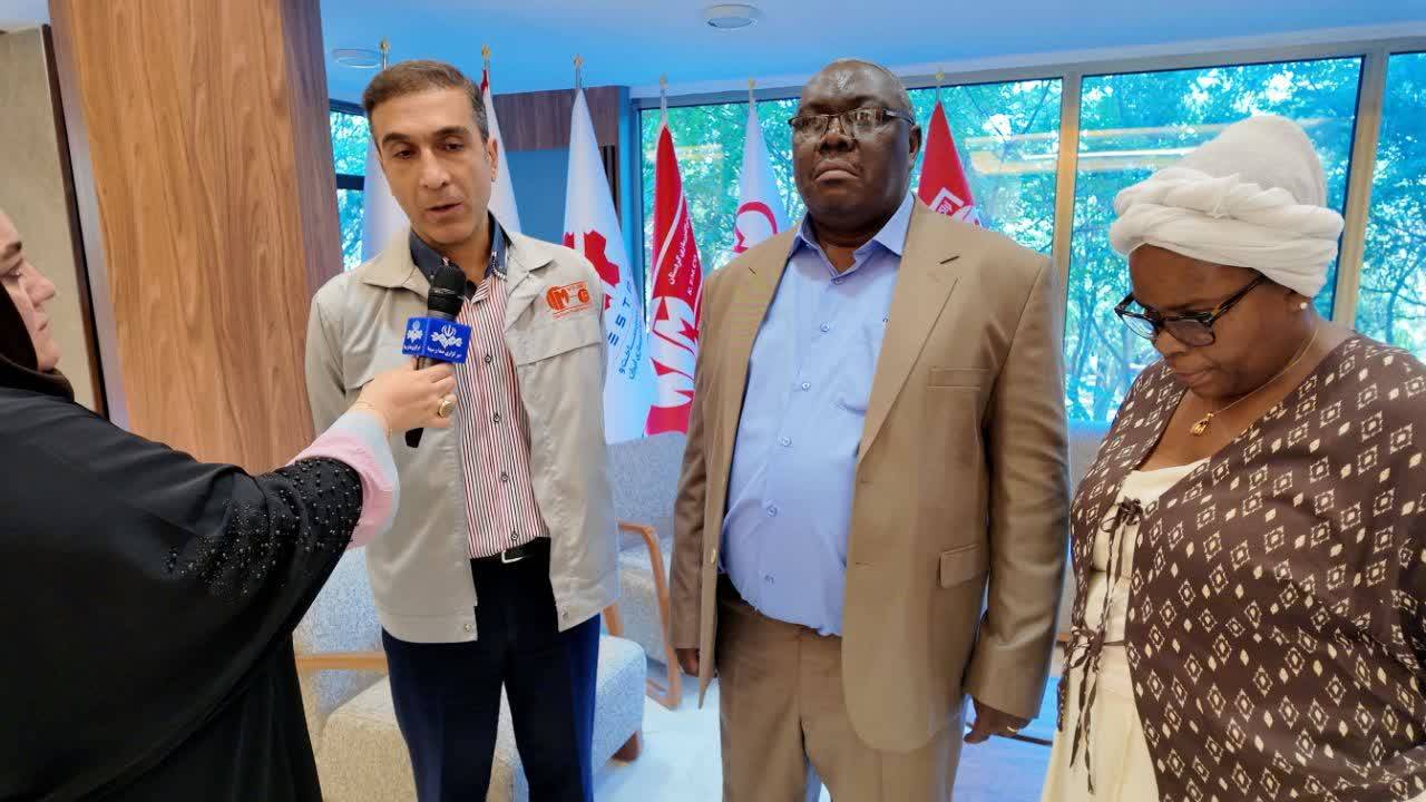 سفیر زیمبابوه خواستار راه‌اندازی خط مونتاژ تراکتور ایرانی در کشورش شد