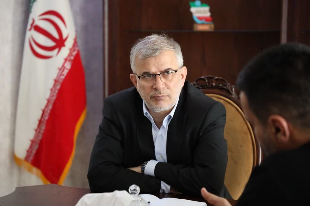 ارتباط نخبگان با صنعت برقرار شده است ولی با اگر و اما